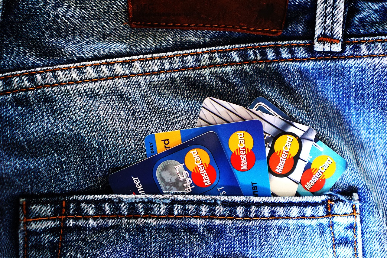 cat dureaza un transfer bancar unicredit revolut